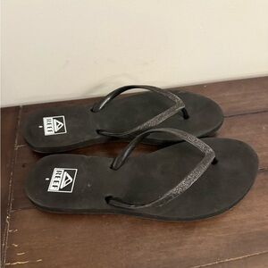 Reef Black Flip Flops Thong Sandals Women’s Size 8